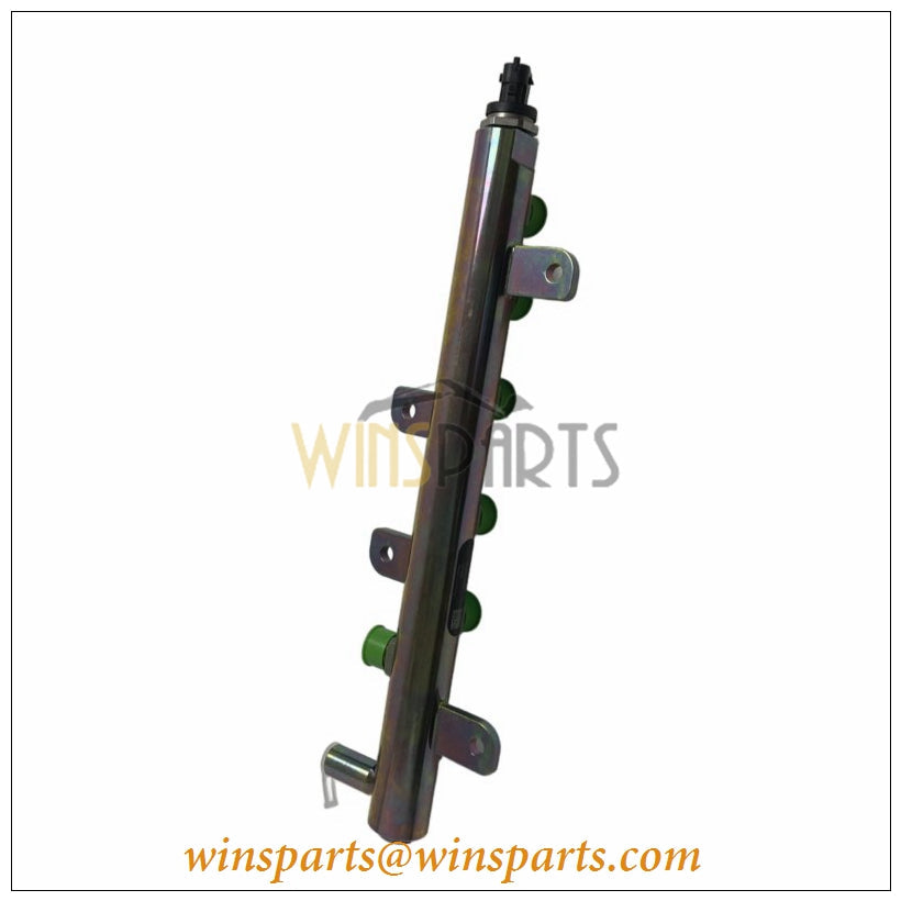 6754-71-1210 Komatsu Common Rail Assembly PC200-8 SAA6D107E Engine 