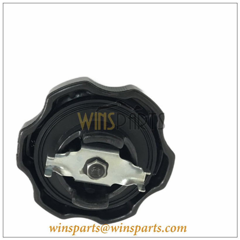 MD008784 Mitsubishi Engine Oil Filler Cap Mitsubishi 4D55 4D56 4D56T Engine