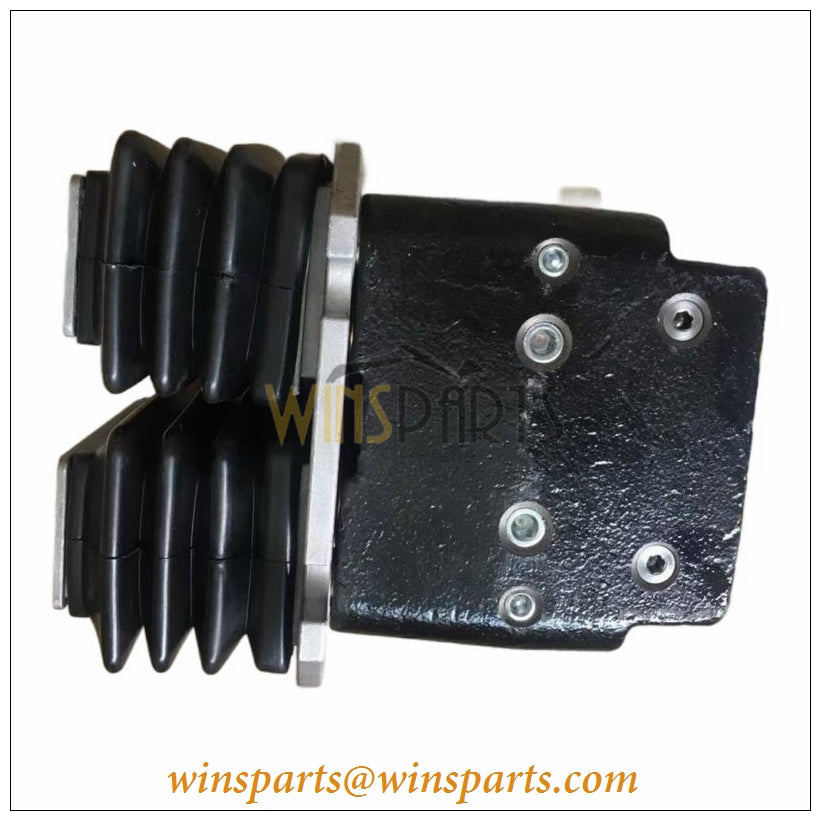 YN30V00105F1 Travel Foot Pedal Pilot Valve Travel Pilot Valve Kobelco SK200-8 SK210-8 SK250-8 SK260-8